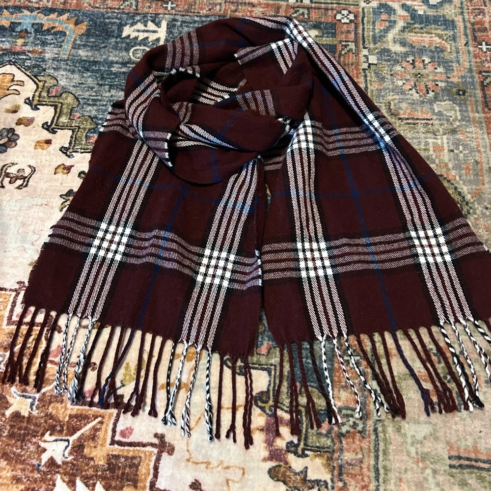EDDIE BAUER PLAID SCARF New without tags